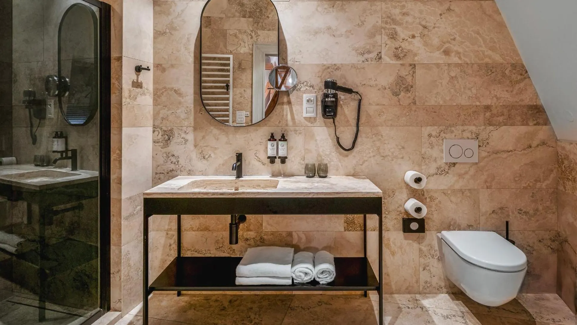 Mottl House By Adrez Lejlighedshotel Prag